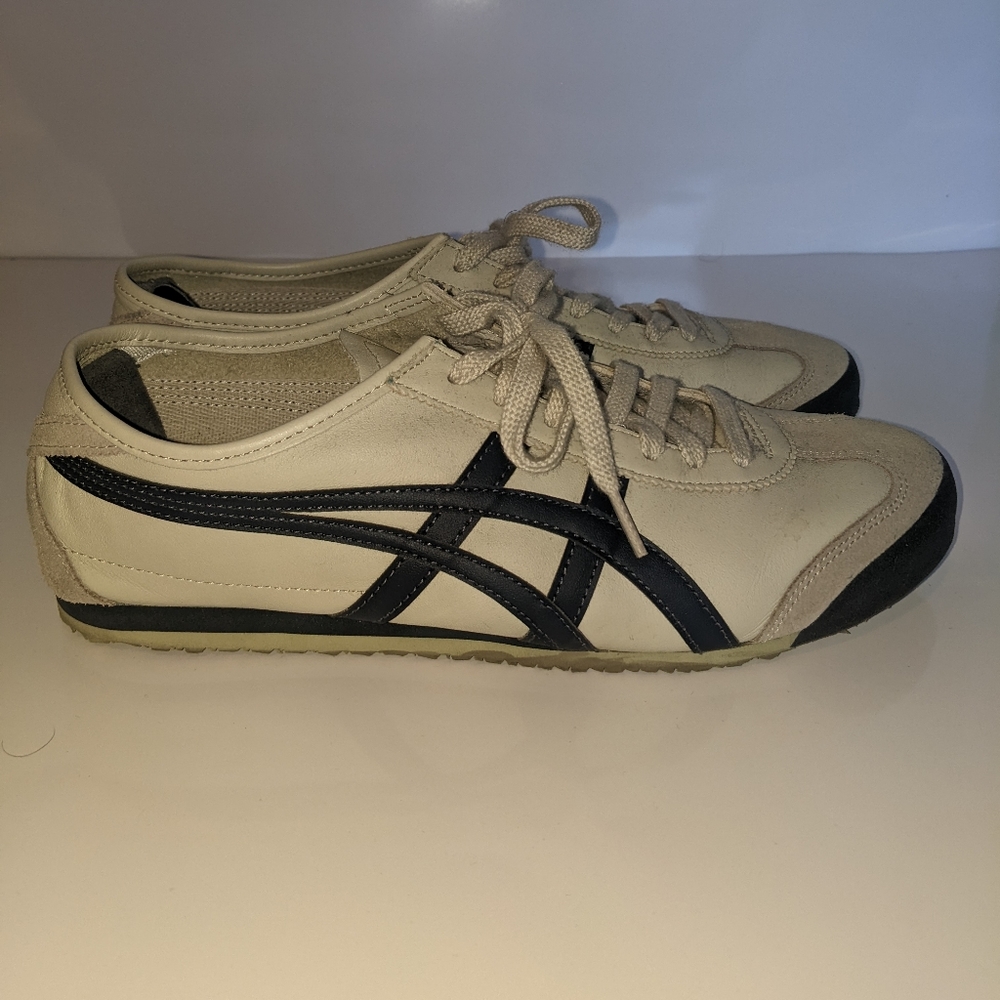 Onitsuka Tiger Mexico 66 Birch/India Ink. Size 10.5.